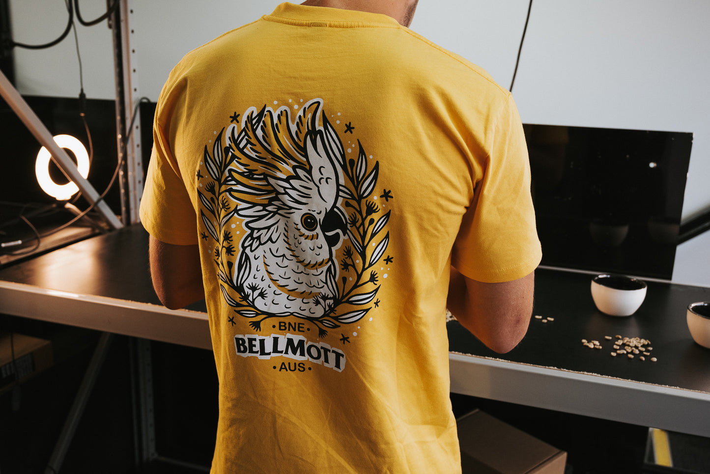 Picture of t-shirt with cockatoo on back